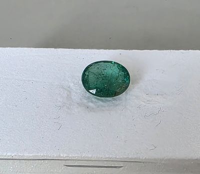 אבן אמרלד זמביה מלוטשת סופר AAAּ+++, משקל 3.03 קראט, יפהפיה, צבע נהדר, ברמה גבוהה 