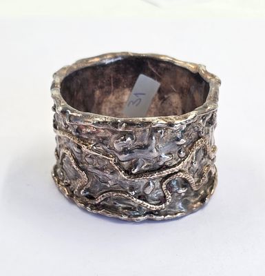 צמיד כסף מרשים ומיוחד ביותר, עבודת אמן נהדרת, משקל 77 גרם, קוטר 8, מעזבון חנות 