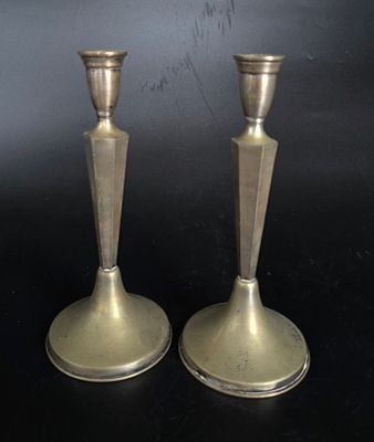 זוג פמוטי כסף 800 חתומים , גובה 20 , משקל 133 גרם