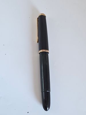 עט נובע תוצרת PELIKAN, דגם 400, ציפורן זהב 14 קראט חתומה, אורך 13.3