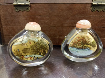 Две китайские расписные бутылочки для нюхательного табака. Ручная миниатюрная роспись изнутри 
