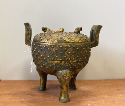 Архаичный китайский ритуальный сосуд из позолоченной бронзы с высокими U-образными ручками с 
