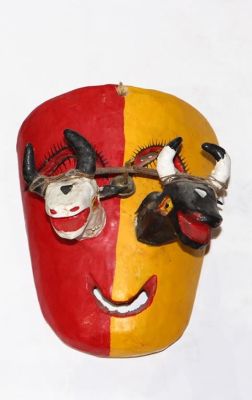 Мексиканская ритуальная маска. Ручная работа, резьба по дереву. С изображением двух объемных 