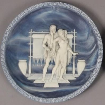 Коллекционная декоративная тарелка-горельеф 0736A “Пенелопа и Улисс. Воссоединение&raquo; из серии 