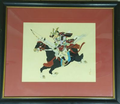 Антикварная картина &laquo;Наездник-лучник&raquo;, левая часть диптиха.
Живопись по шелку.
Обрамлена в 