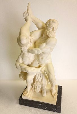 Джино Руджери.
Авторская копия скульптуры Геркулес и Диомед ученика великого Микеланджело 