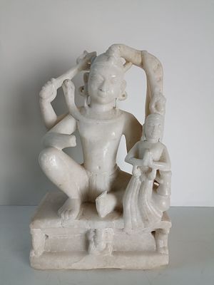 Старинная мраморная скульптура &laquo;Шива и танцующая Парвати&raquo;. XVII-XVIII вв.
Божественные супруги 