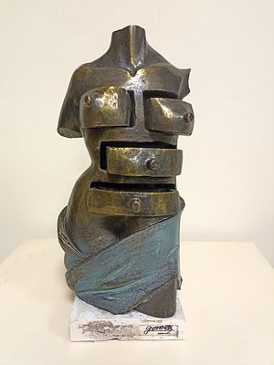 Скульптура испанского мастера А. Гомеса по мотивам творчества Сальвадора Дали.
Смола, покрытие 