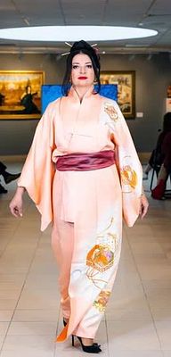 Японское кимоно Цукекаге в нежных пастельных тонах с традиционным японским рисунком. Цукекаге - 