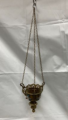 Старинная подвесная лампада.
Латунь, эмаль.
Общая высота 40 см.