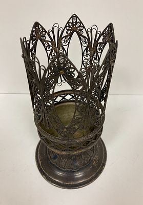 Большой ажурный кубок &laquo;Корона&raquo; со сложным графическим рисунком и богато декорированными 