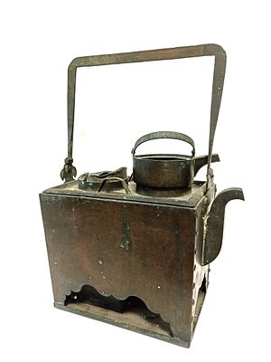 Старинный китайский чайник-самовар, высота 31, ширина 20 см.