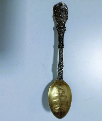 Коллекционная ложка. Высота 10 см.