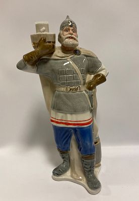 Фигура из фарфора Богатырь с бочкой. Высота 32 см.