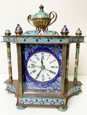 Антикварные настольные часы в технике перегородчатой эмали Cloisonne. Боковые части часов 