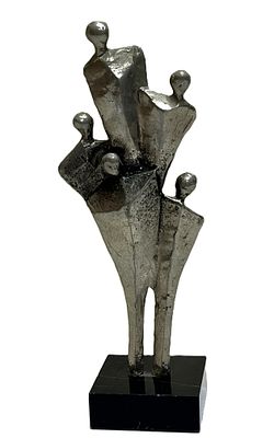 Бронзовая скульптура "Пять стоящих".
На мраморном основании. Патинирование/тонирование.
20 век 