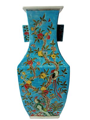 Большая (Н=44 см.) редкая китайская ваза необычной прямоугольной формы из небесно-голубого 