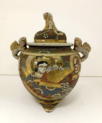 Японский античный сосуд для благовоний Сацума раннего периода Мэйдзи (Meiji period 1868–1912) 