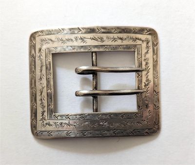 Antique / Vintage Belt Buckle Sterling 1.2 oz. We have included quality images to show their 