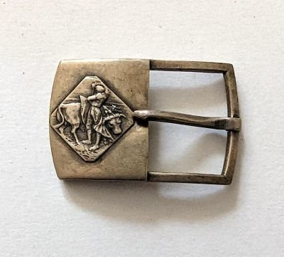 Antique / Vintage Belt Buckle Sterling 0.8 oz. We have included quality images to show their 