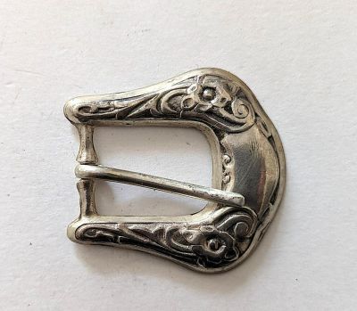 Antique / Vintage Belt Buckle Sterling 1.0 oz. We have included quality images to show their 