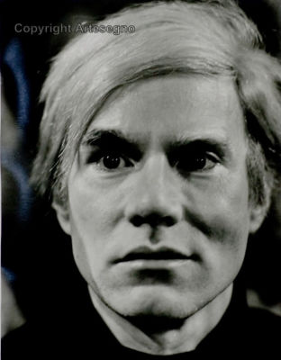 Andy Warhol (1928-1987) - B/w photograph 
cm 30x24 
1972 
Autoritratto Unframed