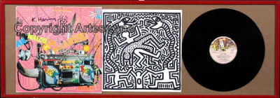Keith Haring (1958-1990) - Vynil record with illustrated cover with hand made intervention. 
cm 