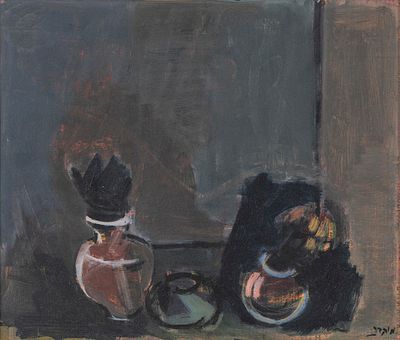 משה מוקדי (1902-1975) - כדי פרחים, שנות ה-50. שמן על קרטון, מוצמד לעץ, 
39.5X33.5 ס"מ. מסגרת: 62X56 
