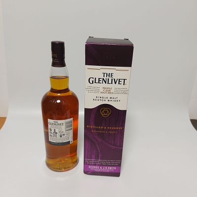 וויסקי איכותי בקבוק סגור