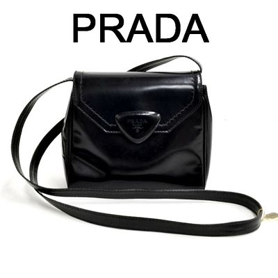 PRADА - Винтажная черная сумка PRADА кроссбоди.
(Оригинал) Из натуральной кожи.Производство 