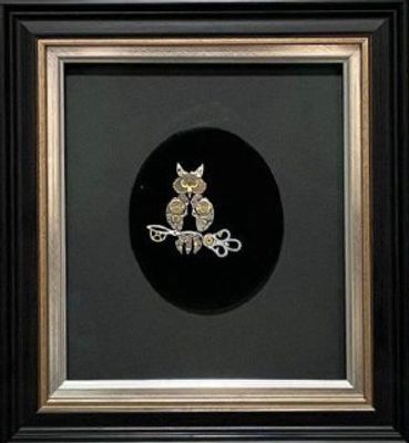 « Хранитель Времени» 2024год. 
Л. Аракелян
. Детали часовых механизмов. 
29/26/3,5см в раме. 