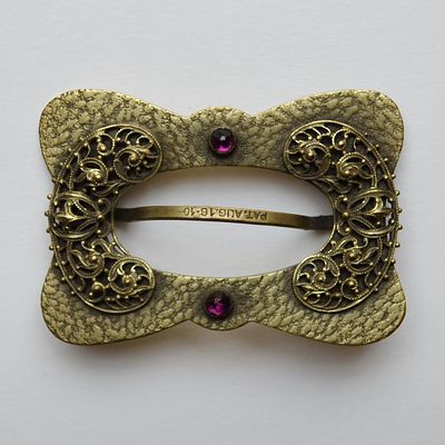 Антикварный зажим для платка в египетском стиле. Производство США. Маркировка: см. фото. В 