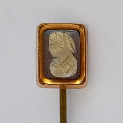 Винтажная брошь-булавка камея Маркировка отсутствует. Производство: США. Размер: 65. В хорошем 