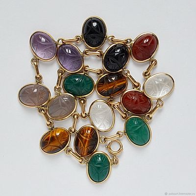 Прекрасные винтажное колье Скарабей, выполненные из натуральных камней и ювелирного сплава с 