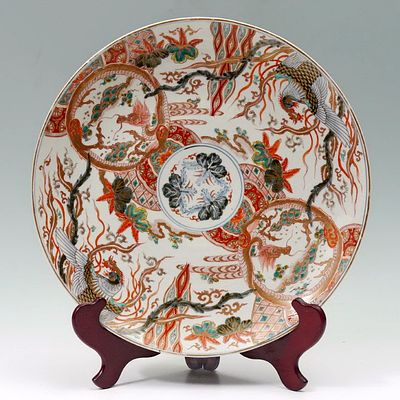 . Большое фарфоровое блюдо периода Мэйдзи. Япония. 19в-нач.20в. Фарфор. Диаметр 41.0 см. В 