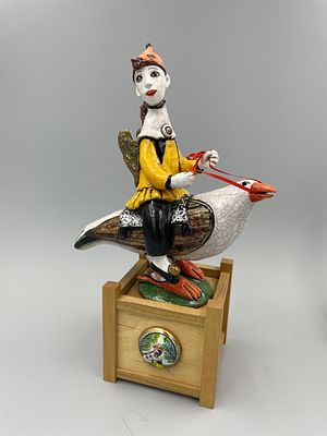 Скульптура "Друзья" , керамика , дерево , роспись, высота 45 см .автор-Е .Сухарева.