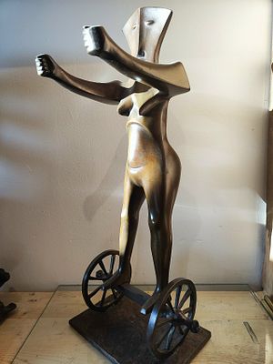 "Баланс .Равновесие" 55-24-22 см.бронза, литье, патина.Ф.Крущельницкий.