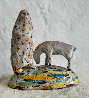 Ю. Мурадова "ЗАГАДКА" шамот , глазурь, 15-16-9 см, 1999 год.