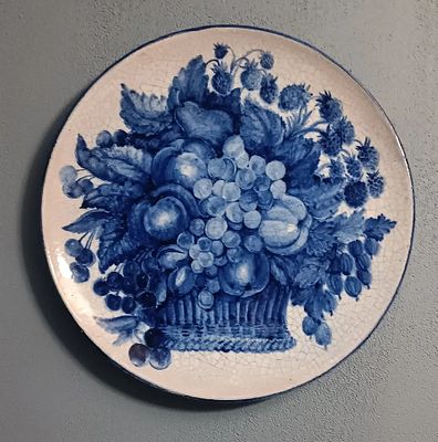 Вера Засульская(1938-2020). Декоративное блюдо, 1991, 48 см, керамика, глазурь, подпись и 