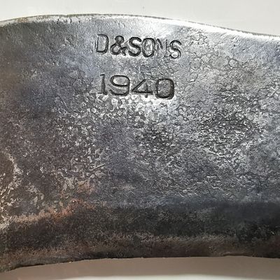 סכין פאשינה גרזן מצ'טה. עתיק גדול וכבד חתום D&amp;SONS 1940 סכין פאשינה גרזן מצ'טה ידית עץ 
40 