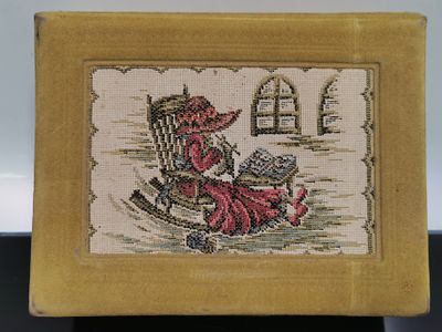 קופסת תכשיטים וינטג' ישנה רקמה וסריגה, פריט אספנות 18 ס"מ x 14 ס"מ x 5.5 ס"מ - 260 גרם