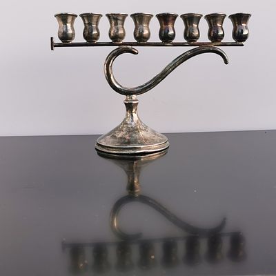 חנוכיה חדד כסף 925 בלי שמש. חנוכיית חדד וינטג' כסף סטרלינג 925 עבודת יד בישראל 
(24 ס"מ) x (16 