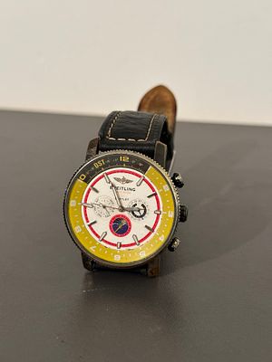 שעון רפליקה של ברייטלינג,עובד אך לא נבדק דיוק.
מנגנון אוטומטי