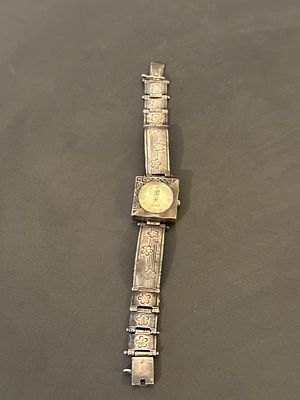 שעון כסף. שעון נשים עשוי כסף חתום 925,תקין.