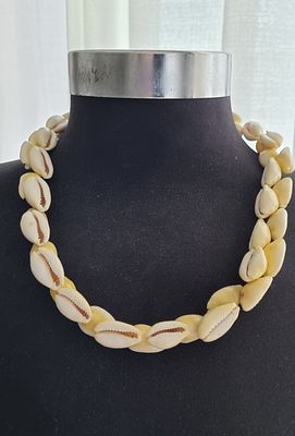 שרשרת קונכיות ווינטאז. 54 ס"מ