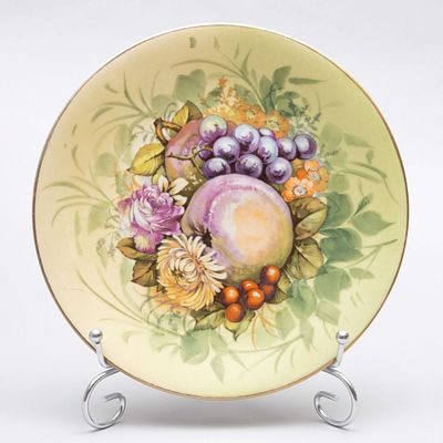 Тарелка "Персик и виноград". Франция, Лимож, фирма Bernardaud & Co, 1900-1913 годы. Фарфор 