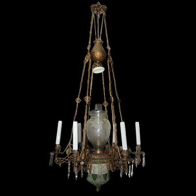 Sospensione elettrificata struttura in metallo dorato con brindoli di vetro e centrale in maiolica policroma a 6 luci, Art Nouveau period