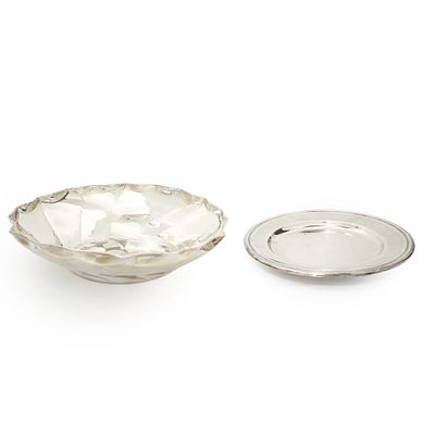 Cioccolatiera e sottobottiglia rotondi in argento 800 gr.144 gr.140 tot gr.284