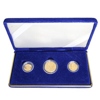 Coniazione di scudi d'oro dello stato a corso legale 1/2- 1 e 2 scudi, 2001 - Coniazione di scudi 