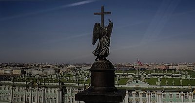 "Равенство. Манифеста 10". Елена Ковылина
Пигментная печать, стекло, черная алюминиевая рама
1/7 